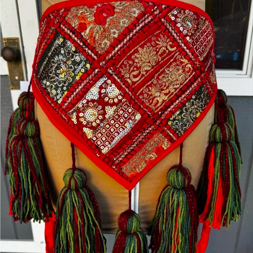 Red and Green Tassel Belt